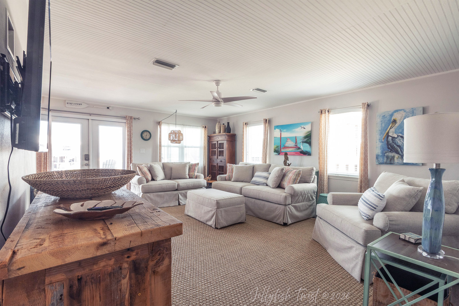 Open living area at Jellyfish Twist